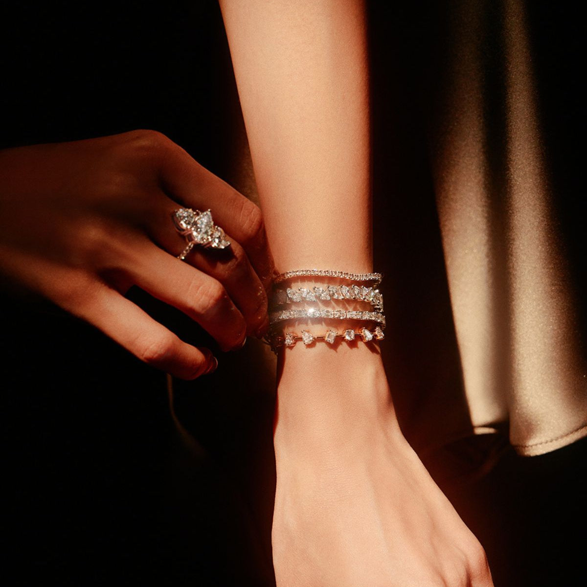 Top 10 Jewellery Pieces to Glam Up Your Night Out Looks