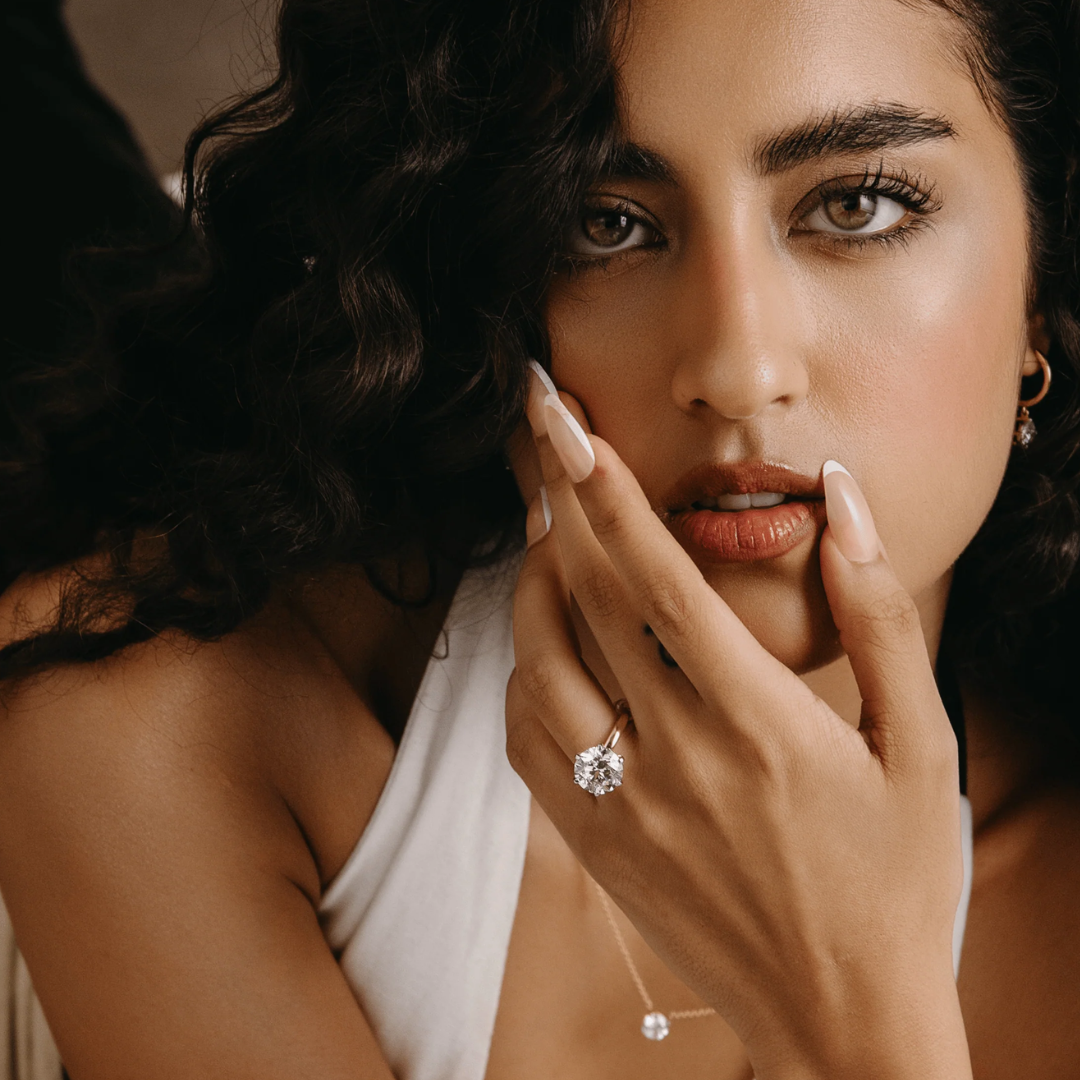 How Can You Make an Engagement Ring Look Bigger Without Increasing Carat?