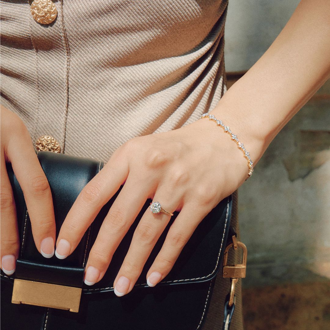 How to Know Which Engagement Ring Suits Your Finger Shape