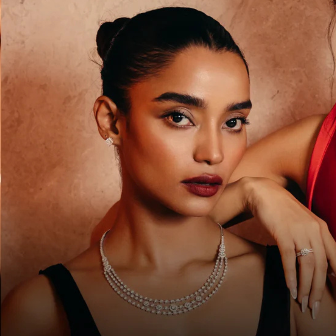 How to Layer Diamond Necklaces Like a Stylist