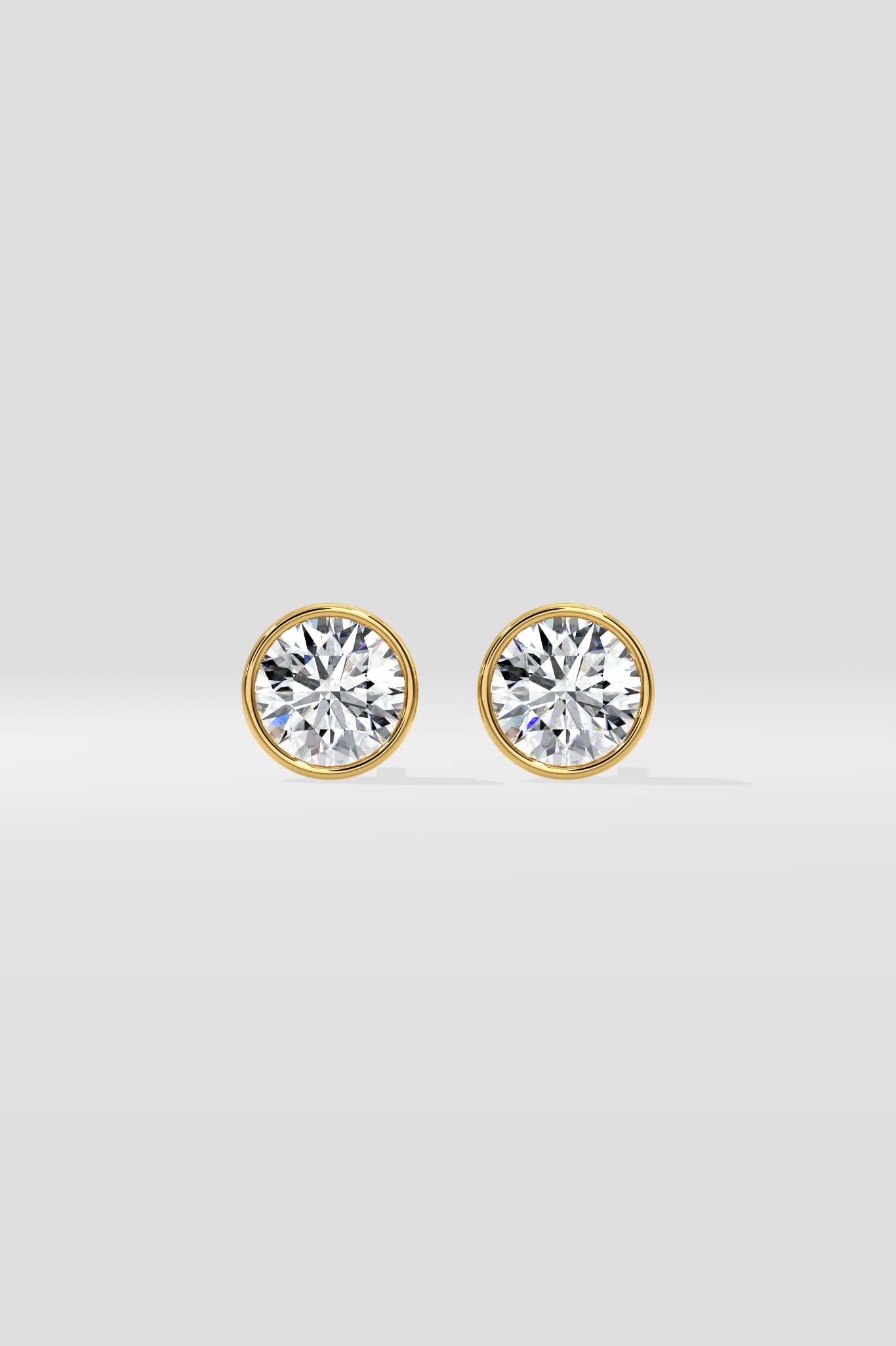 1 Ct Orb Bezel Studs - House of Quadri