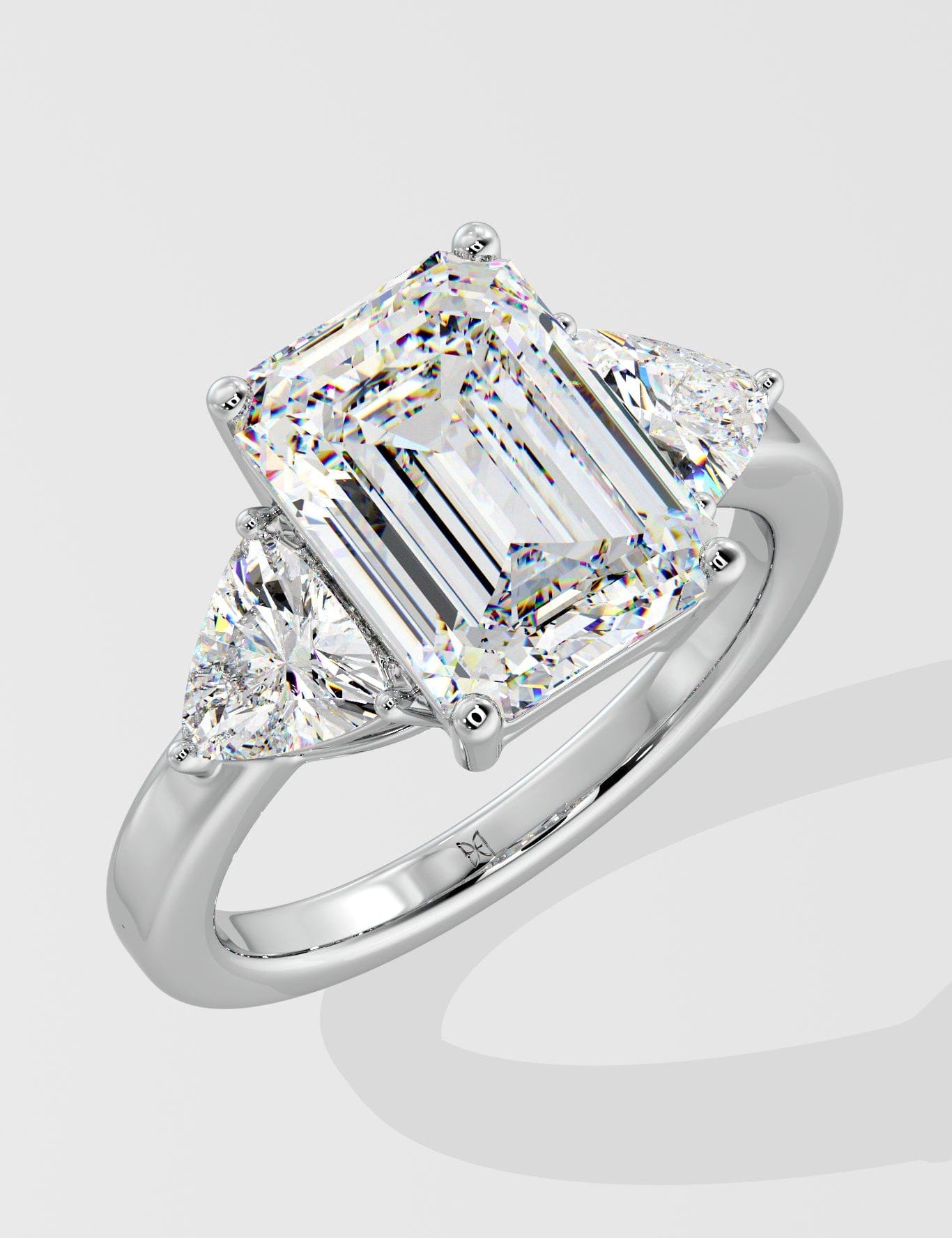 4 ct Emerald Royale Ring