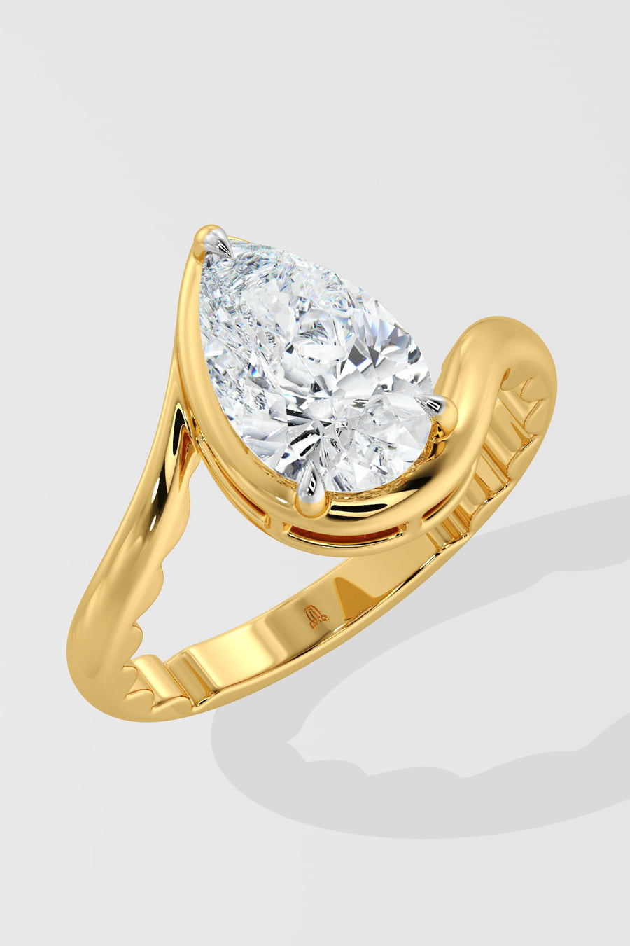 2 Ct Swirl Pear Ring - House of Quadri